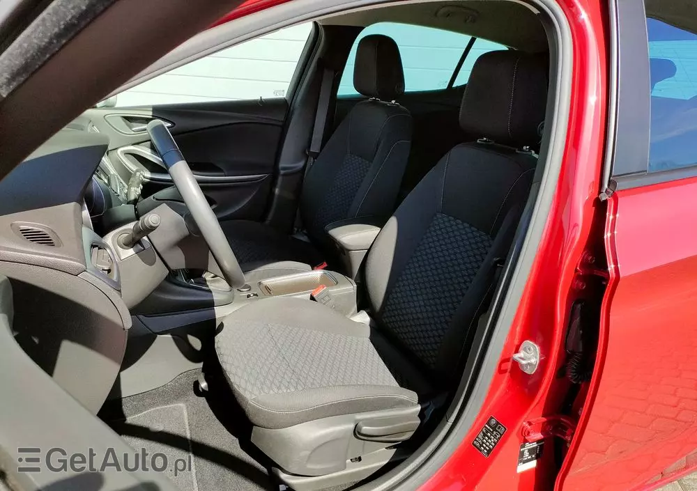 OPEL Astra 1.2 Turbo Elegance