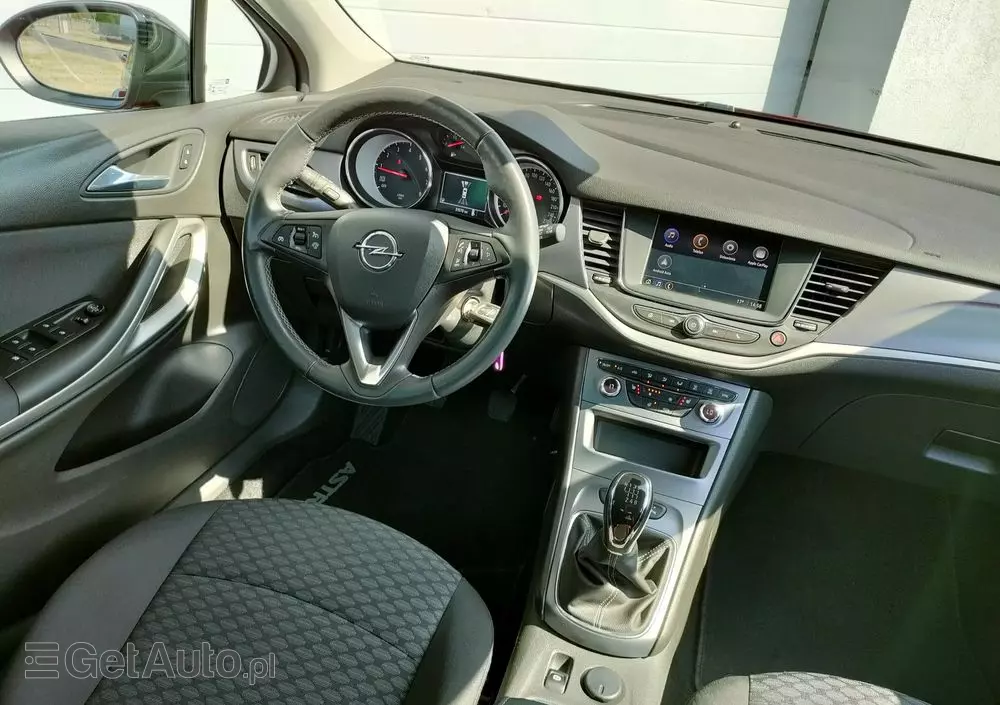 OPEL Astra 1.2 Turbo Elegance
