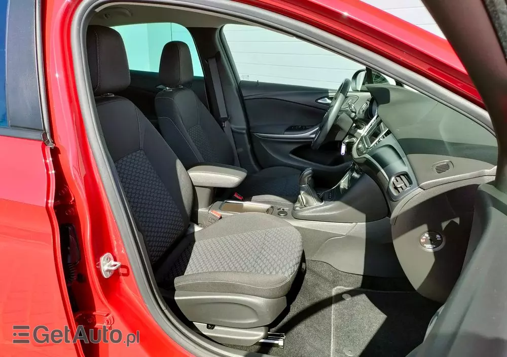 OPEL Astra 1.2 Turbo Elegance