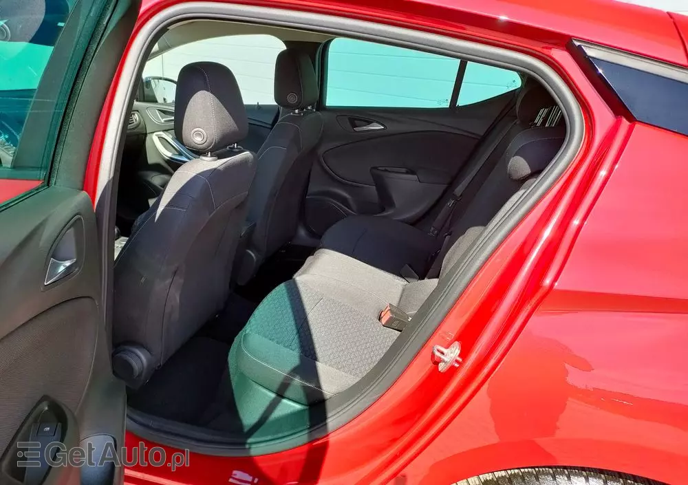 OPEL Astra 1.2 Turbo Elegance