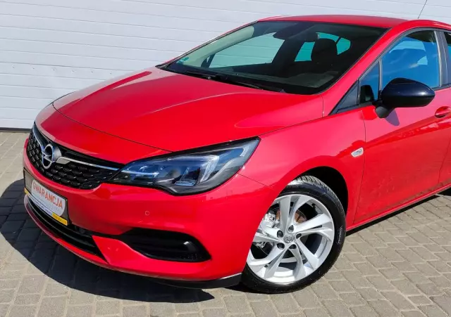 OPEL Astra 1.2 Turbo Elegance