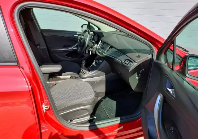 OPEL Astra 1.2 Turbo Elegance