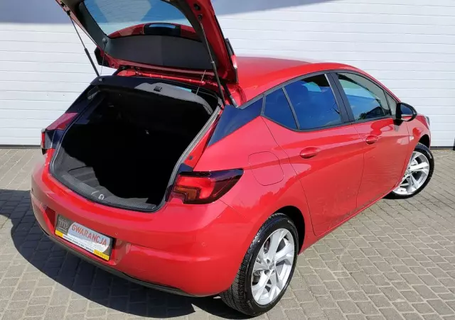 OPEL Astra 1.2 Turbo Elegance