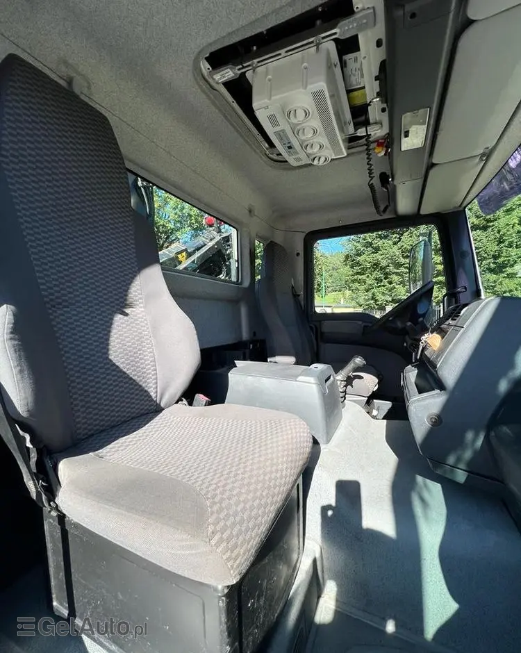 MAN 18.240 TGM wywrotka 3-str. z HDS HIAB 099, manual 