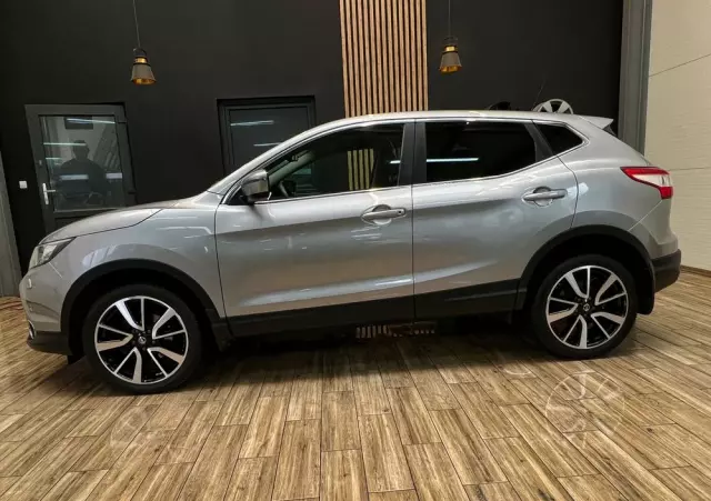 NISSAN Qashqai 1.6 DIG-T Visia