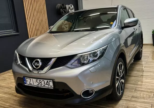 NISSAN Qashqai 1.6 DIG-T Visia