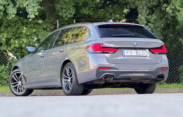 BMW Seria 5 530e M Sport sport