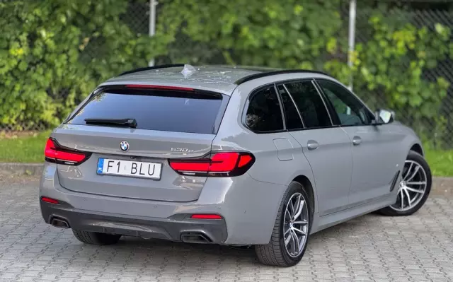 BMW Seria 5 530e M Sport sport