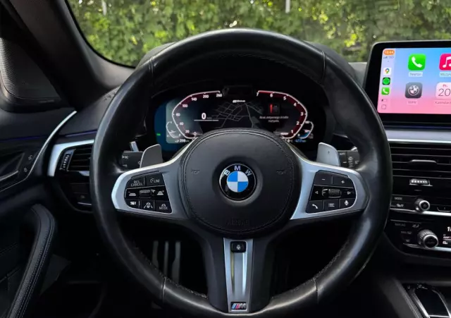 BMW Seria 5 530e M Sport sport