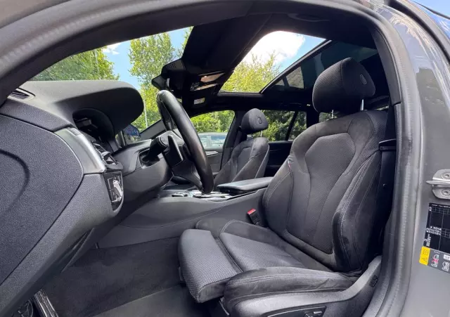 BMW Seria 5 530e M Sport sport