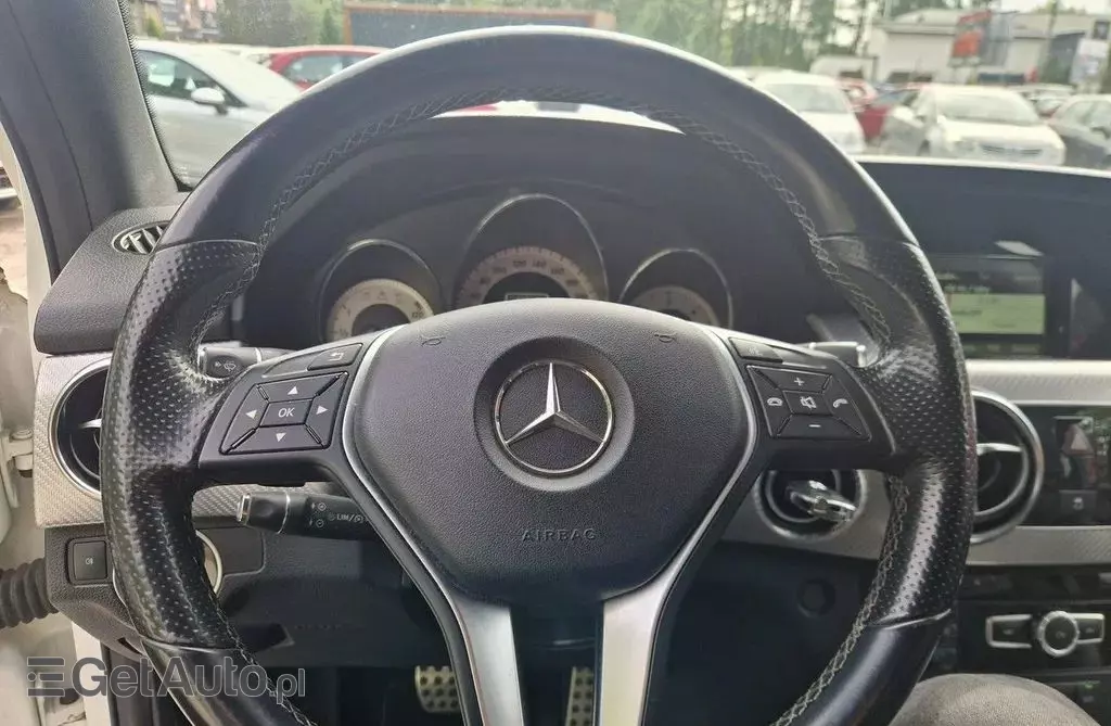 MERCEDES-BENZ GLK 