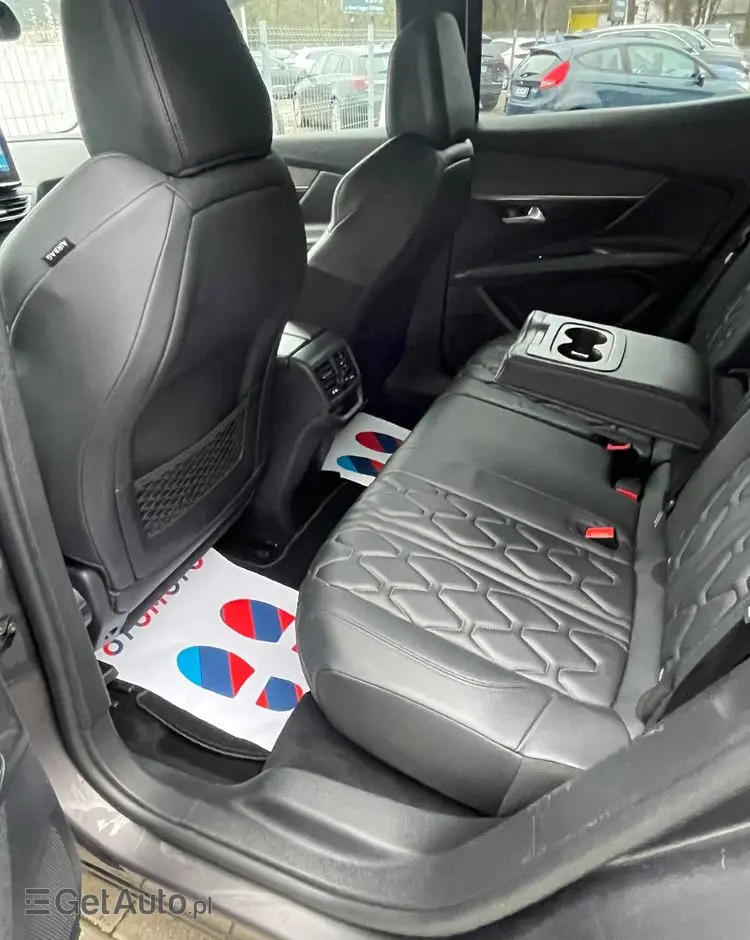 PEUGEOT 3008 BlueHDi 130 Stop & Start Allure Pack