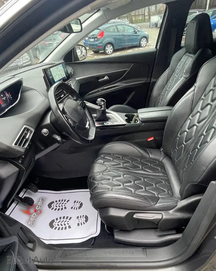 PEUGEOT 3008 BlueHDi 130 Stop & Start Allure Pack