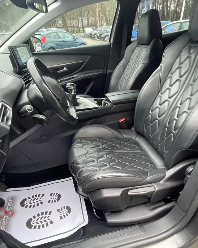 PEUGEOT 3008 BlueHDi 130 Stop & Start Allure Pack