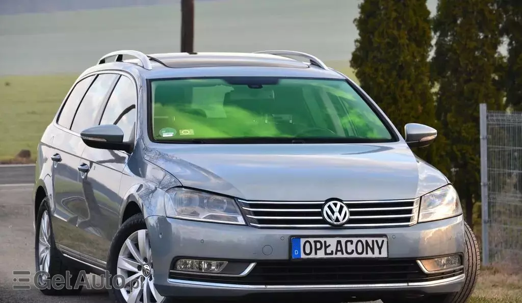 VOLKSWAGEN Passat 