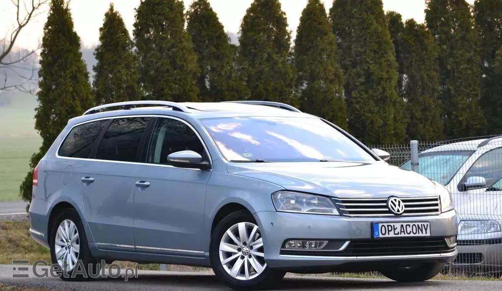 VOLKSWAGEN Passat 