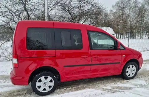 VOLKSWAGEN Caddy 