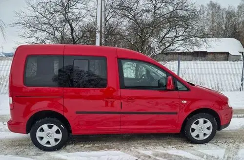 VOLKSWAGEN Caddy 