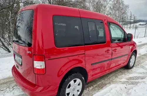 VOLKSWAGEN Caddy 