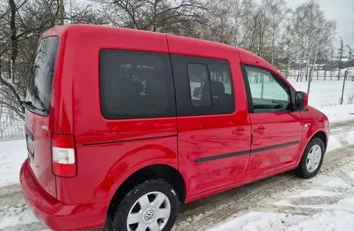 VOLKSWAGEN Caddy 