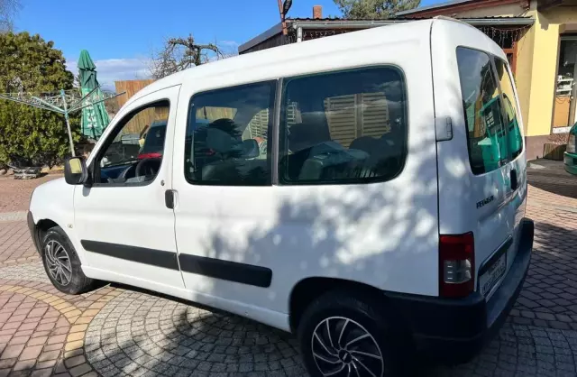 PEUGEOT Partner 