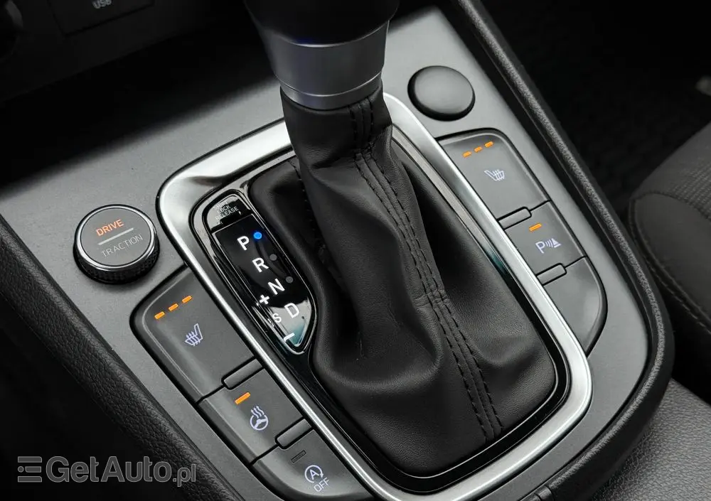 HYUNDAI Kona 1.0 T-GDI Smart DCT