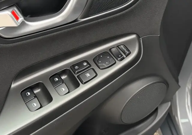 HYUNDAI Kona 1.0 T-GDI Smart DCT