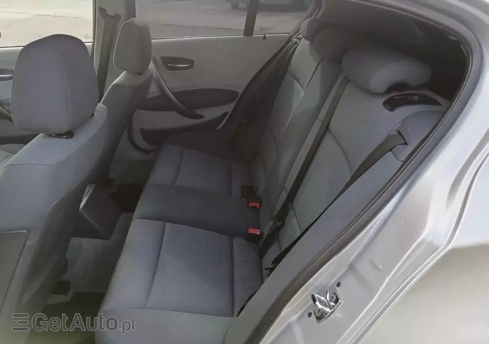 BMW Seria 1 120i