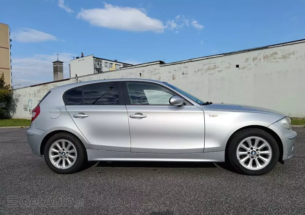 BMW Seria 1 120i