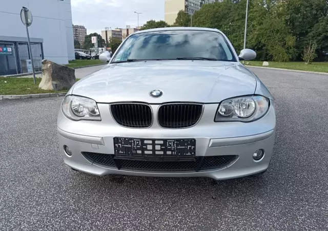 BMW Seria 1 120i