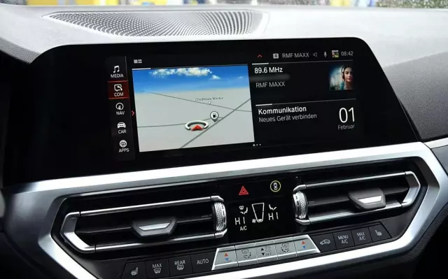 BMW Seria 3 330d xDrive Sport Line