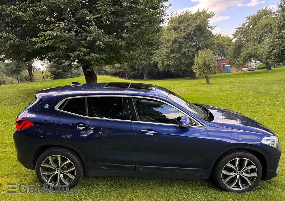 BMW X2 Ver-sdrive20i-advantage