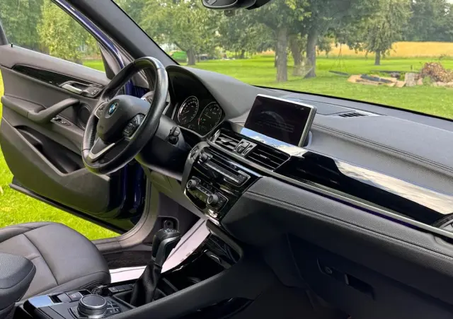 BMW X2 Ver-sdrive20i-advantage