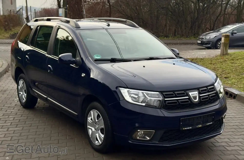 DACIA Logan TCe 90 S&S Celebration