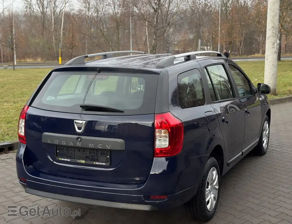 DACIA Logan TCe 90 S&S Celebration