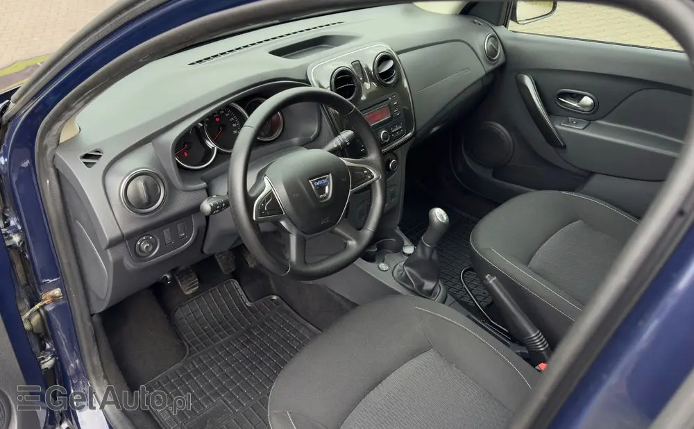 DACIA Logan TCe 90 S&S Celebration