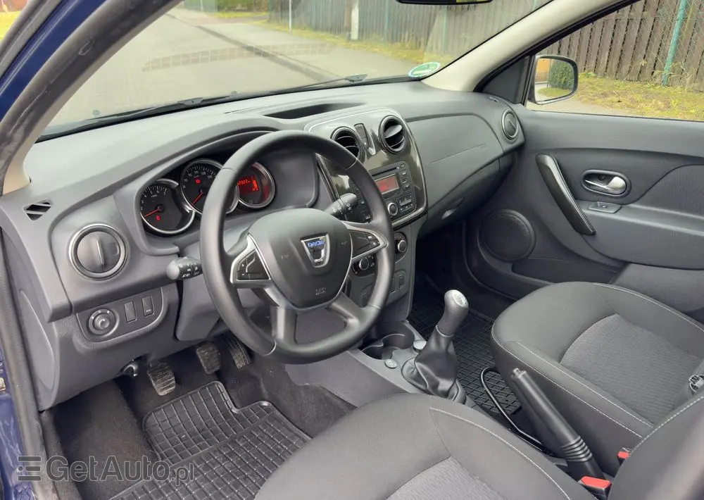 DACIA Logan TCe 90 S&S Celebration