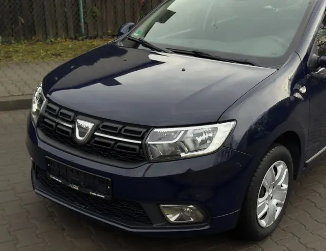 DACIA Logan TCe 90 S&S Celebration