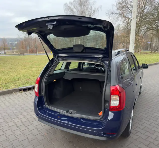 DACIA Logan TCe 90 S&S Celebration