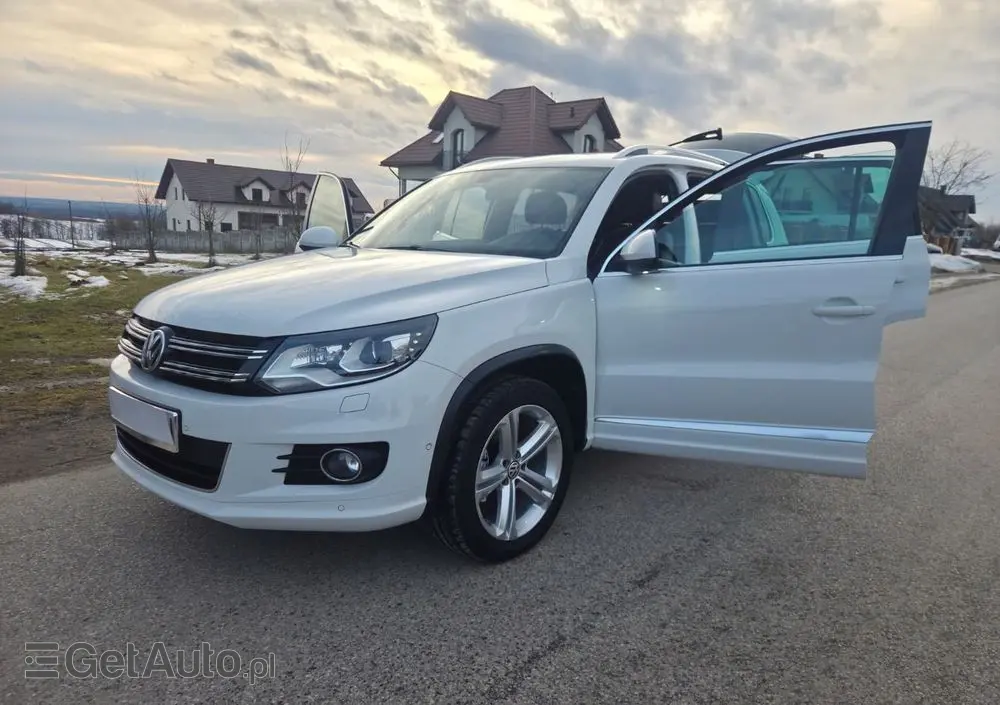 VOLKSWAGEN Tiguan 1.4 TSI Perfectline R-Style