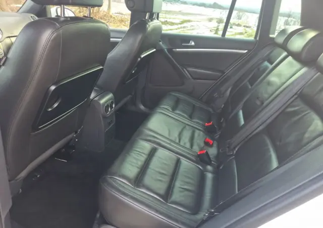 VOLKSWAGEN Tiguan 1.4 TSI Perfectline R-Style