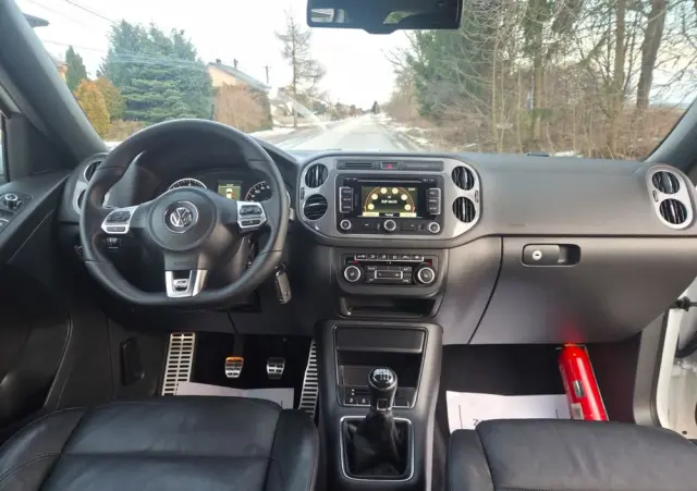 VOLKSWAGEN Tiguan 1.4 TSI Perfectline R-Style