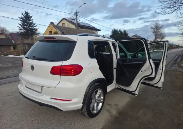 VOLKSWAGEN Tiguan 1.4 TSI Perfectline R-Style