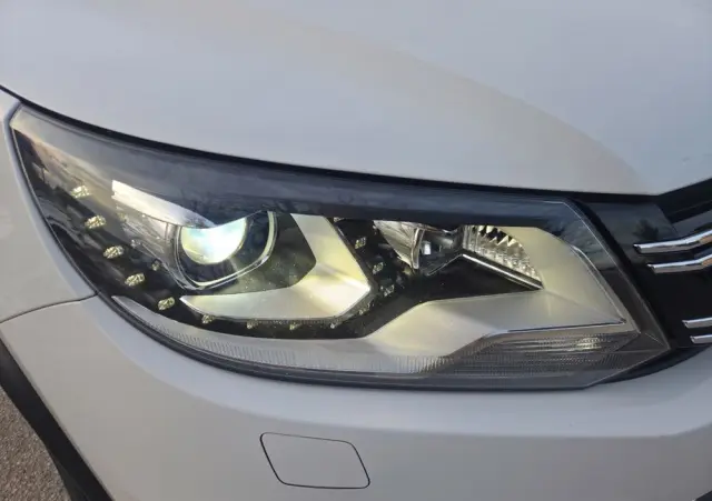 VOLKSWAGEN Tiguan 1.4 TSI Perfectline R-Style