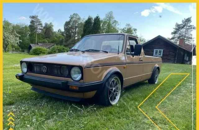 VOLKSWAGEN Golf 