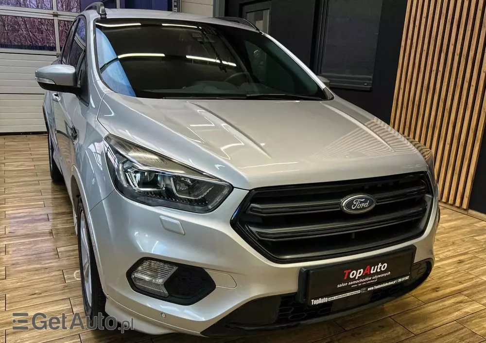FORD Kuga 2.0 TDCi 2x4 ST-Line