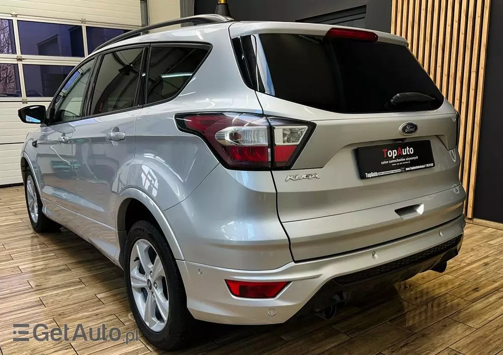 FORD Kuga 2.0 TDCi 2x4 ST-Line