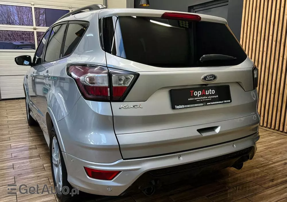 FORD Kuga 2.0 TDCi 2x4 ST-Line