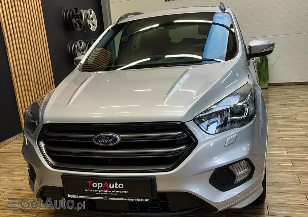 FORD Kuga 2.0 TDCi 2x4 ST-Line