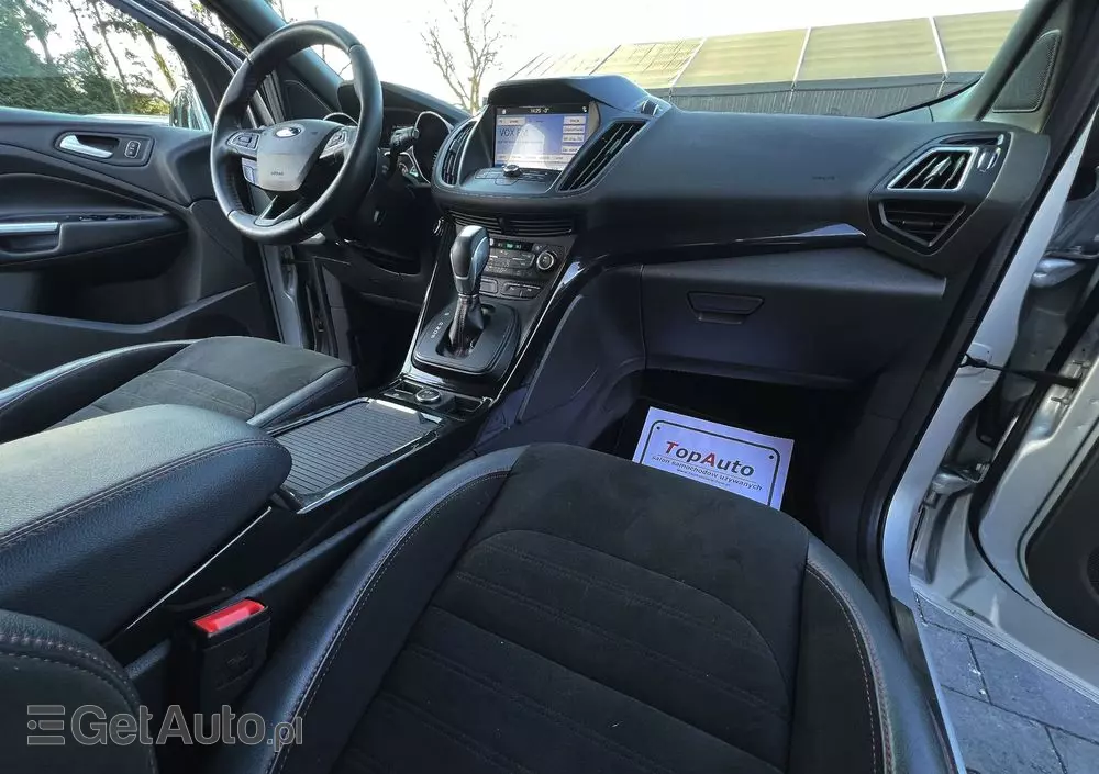 FORD Kuga 2.0 TDCi 2x4 ST-Line